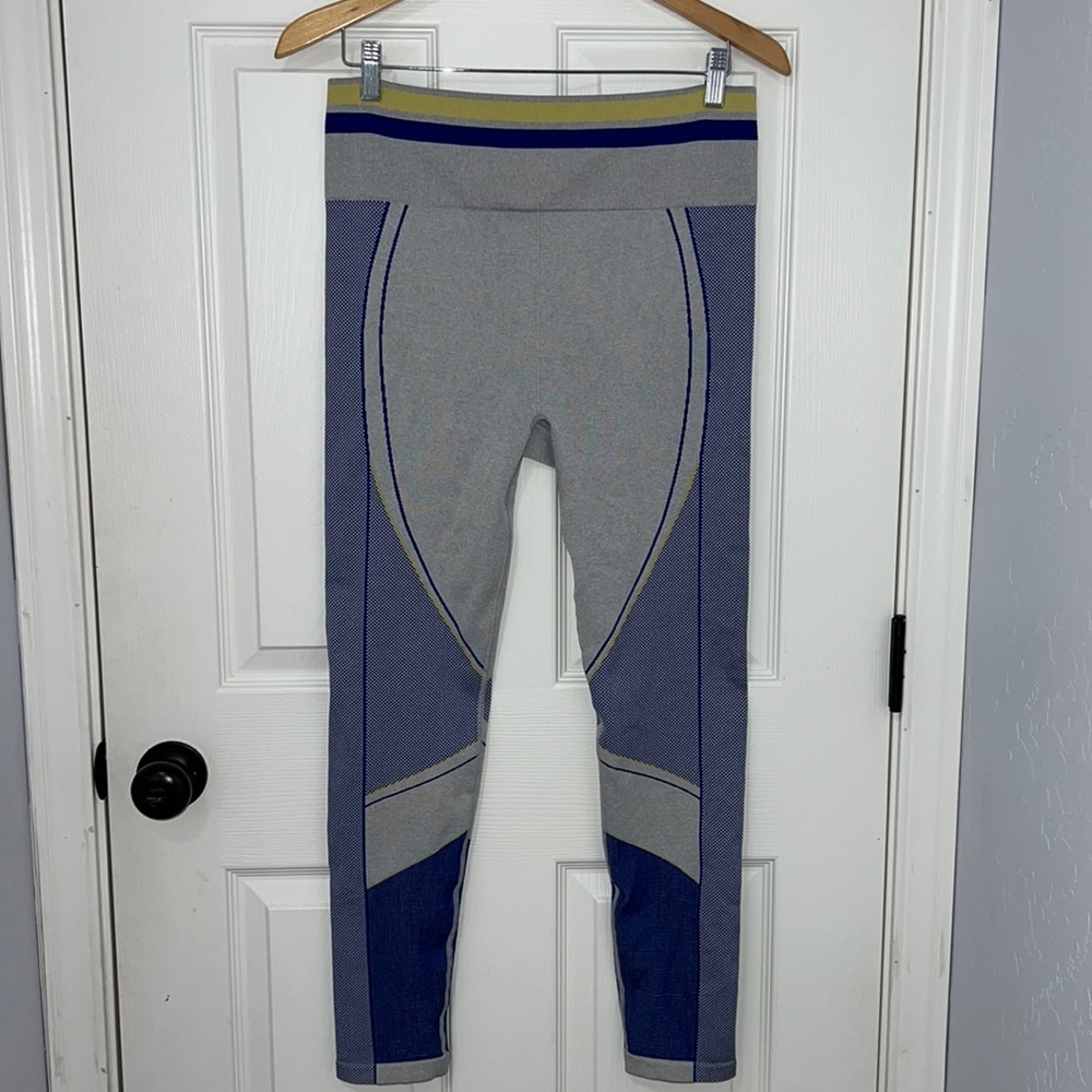 Fabletics Ultra High-Waisted Seamless Leggings XL